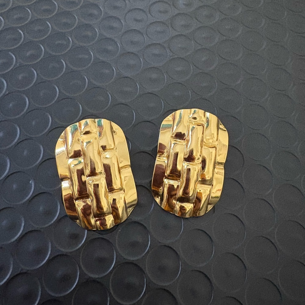 Gold Textured Earrings